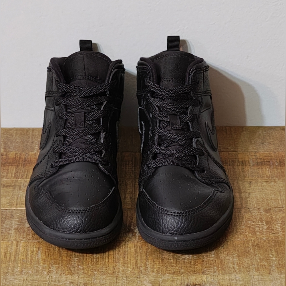 Jordan 1 Mid 'Triple Black Tumbled Leather' (PS) Kid's Size 3Y - Picture 3 of 7